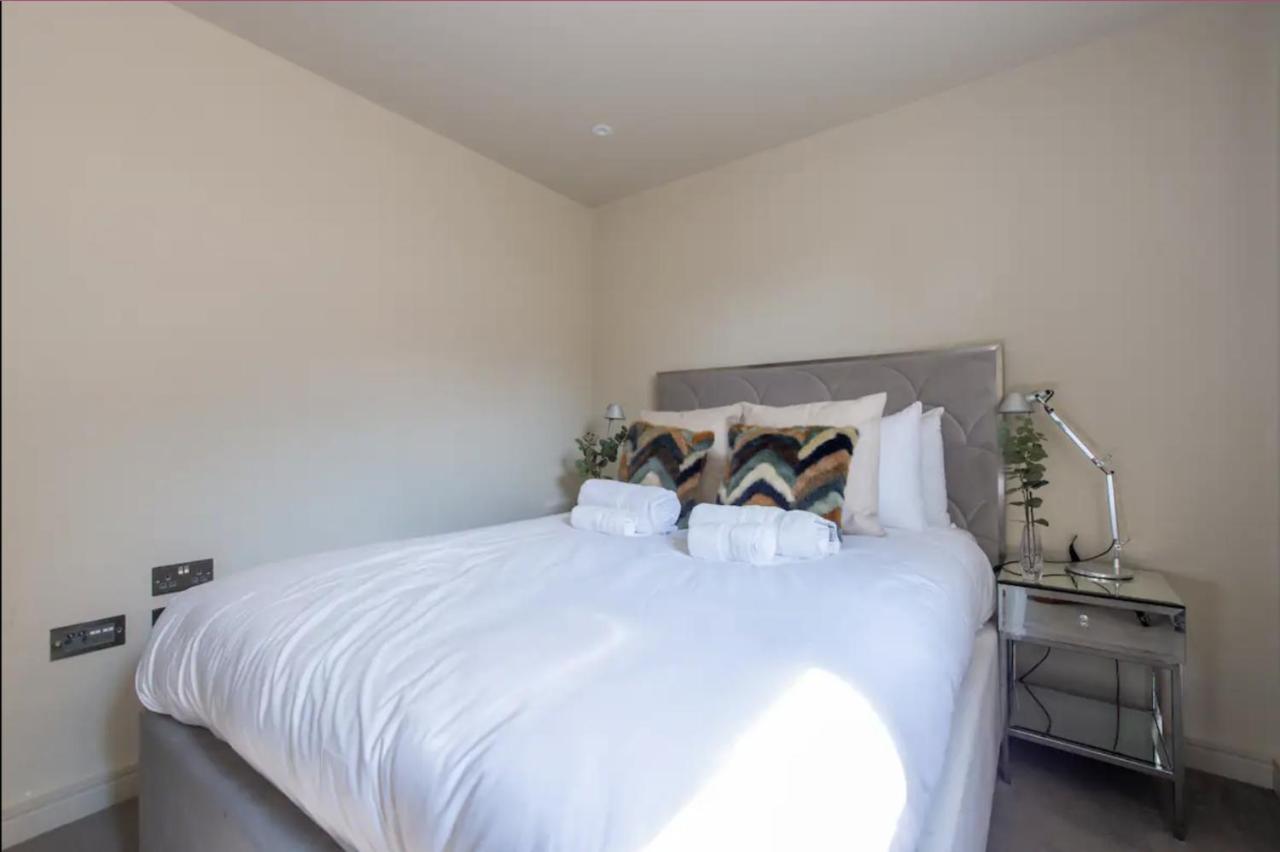 2Bd, 2Ba Urban Oasis Chcl F4 Lägenhet Chigwell Exteriör bild