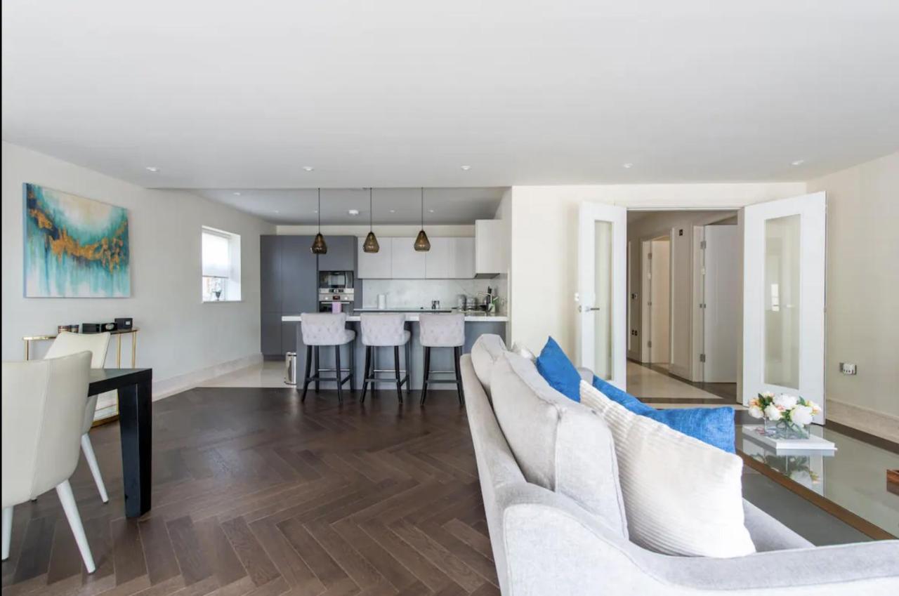 2Bd, 2Ba Urban Oasis Chcl F4 Lägenhet Chigwell Exteriör bild